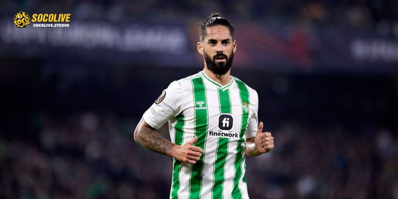 Willian José ăn mừng bàn thắng trong màu áo Betis